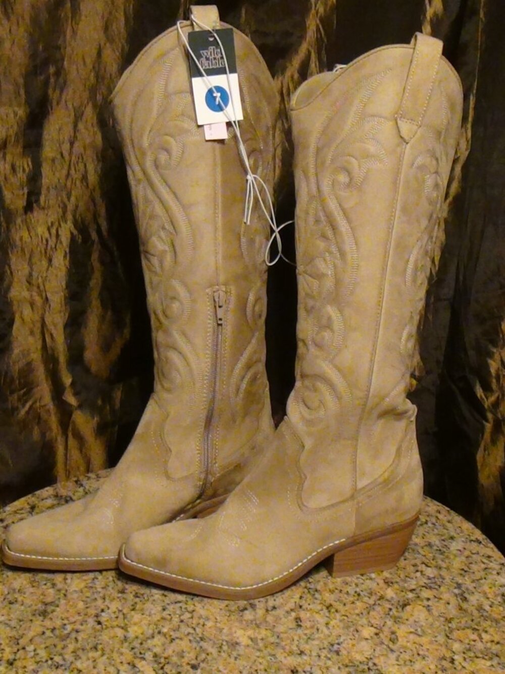 Women’s Kenzie Tall 16.5" Western Boots Tan Memory Foam Insole Size 7 Wild Fable